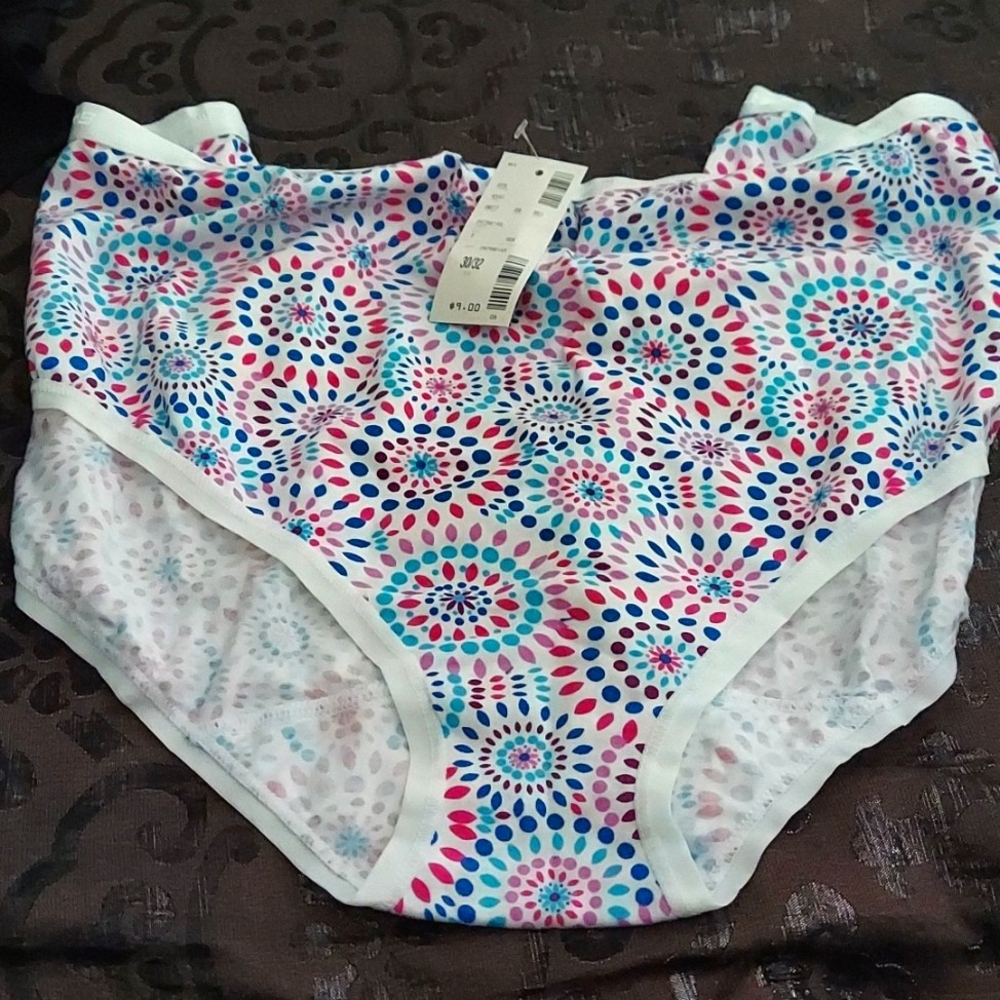 Multi-colored Pinwheel Print Panties